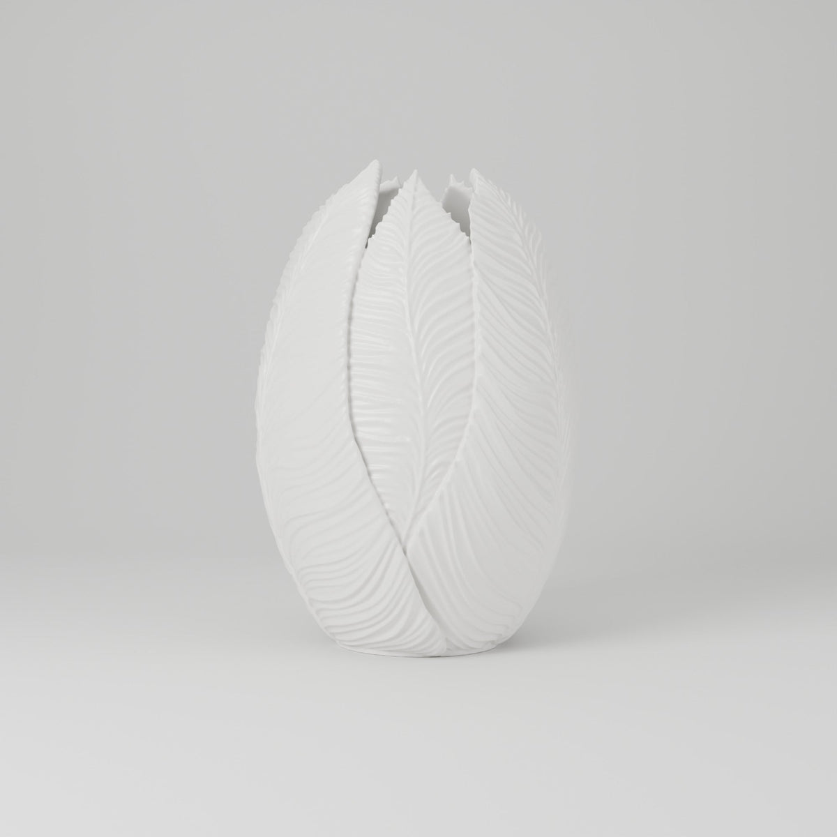 Apulia Leaf Flower Vase – Modern Sculptural Vase - Northern Foundry