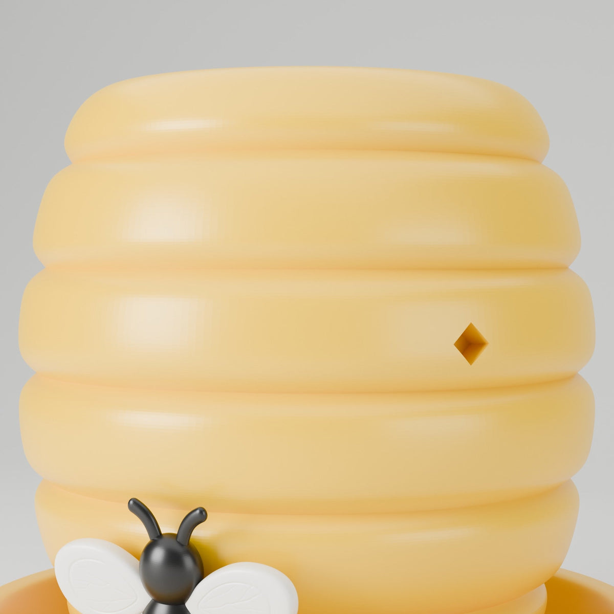 Beehive Planter – Honey Skep Pot with Bumblebee - Northern Foundry