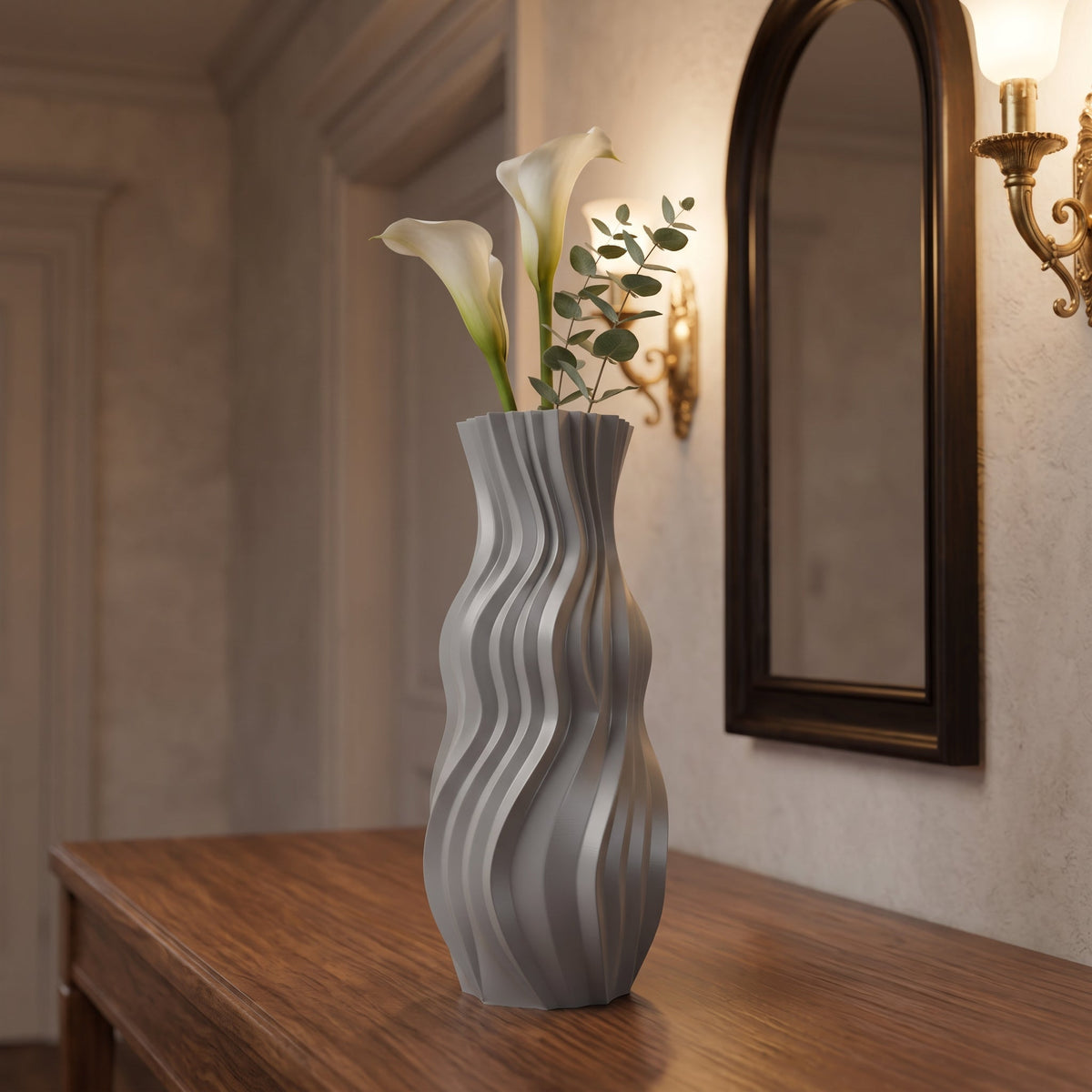 Belluno Wavy Flower Vase – Modern Sculptural Vase - Northern Foundry