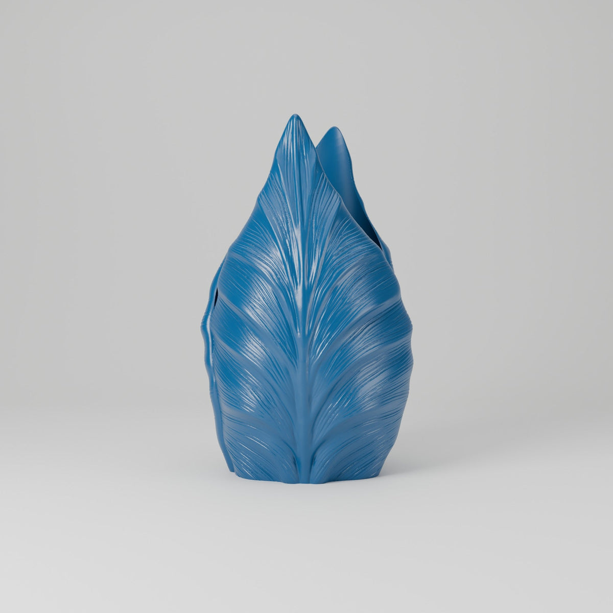 Botanica Leaf Bud Vase – Modern Sculptural Vase - Northern Foundry