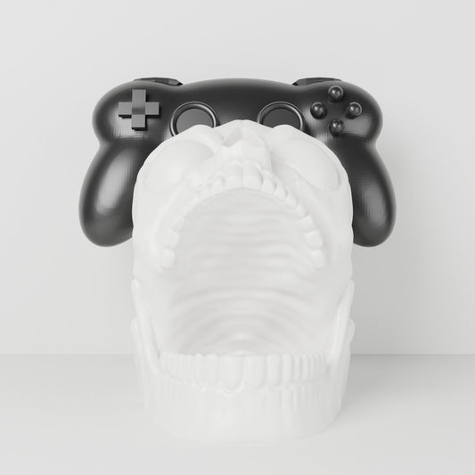 Screaming Skull Controller Holder – Gothic Gaming Desk Stand - Northern Foundry